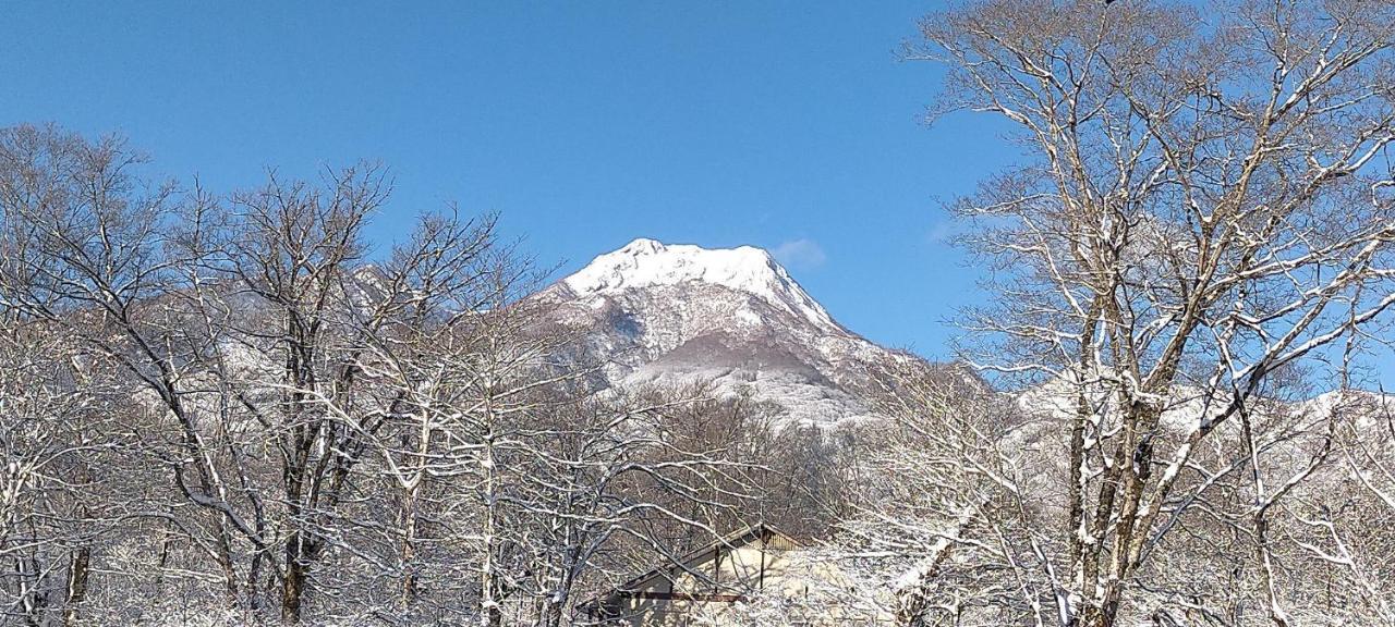 Guesthouse Aozora Blue Sky Myoko Exterior photo