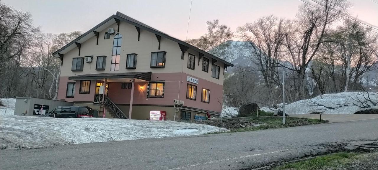 Guesthouse Aozora Blue Sky Myoko Exterior photo